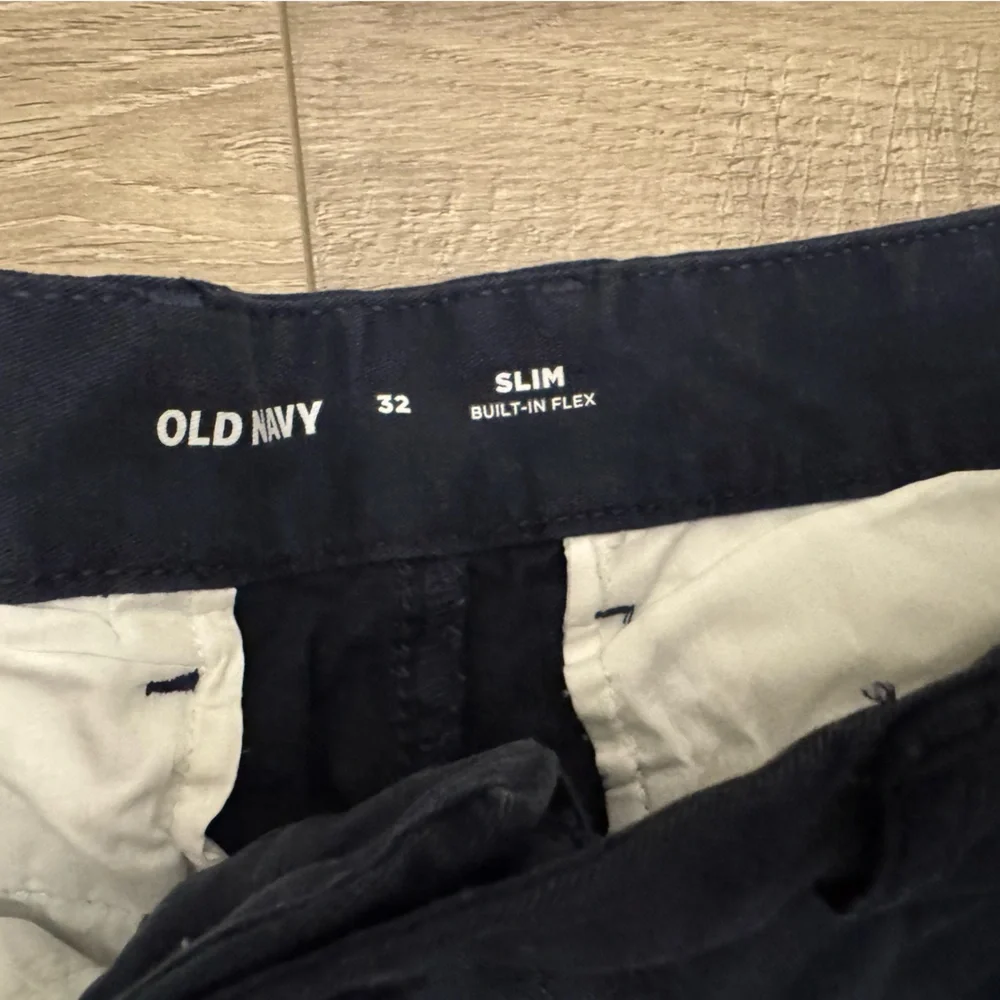 Old Navy Slim Shorts — Dark Blue - Picture 4 of 5